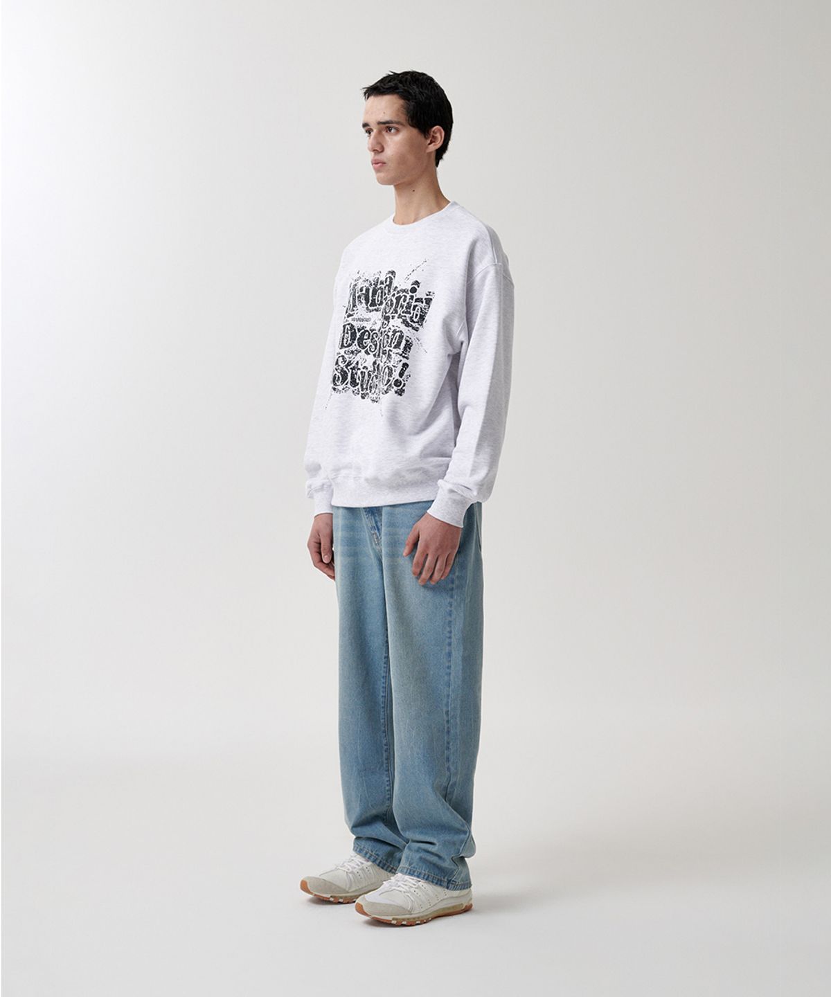 마하그리드(MAHAGRID) SPLATTER SWEATSHIRT LIGHT GREY(MG2FSMM443A)