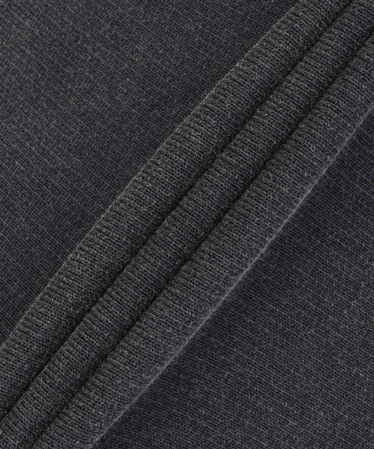 헬무트 랭(HELMUT LANG) 가먼트 다이드 업스테이트 쇼츠 팬츠 - 블랙 / O10HM203001