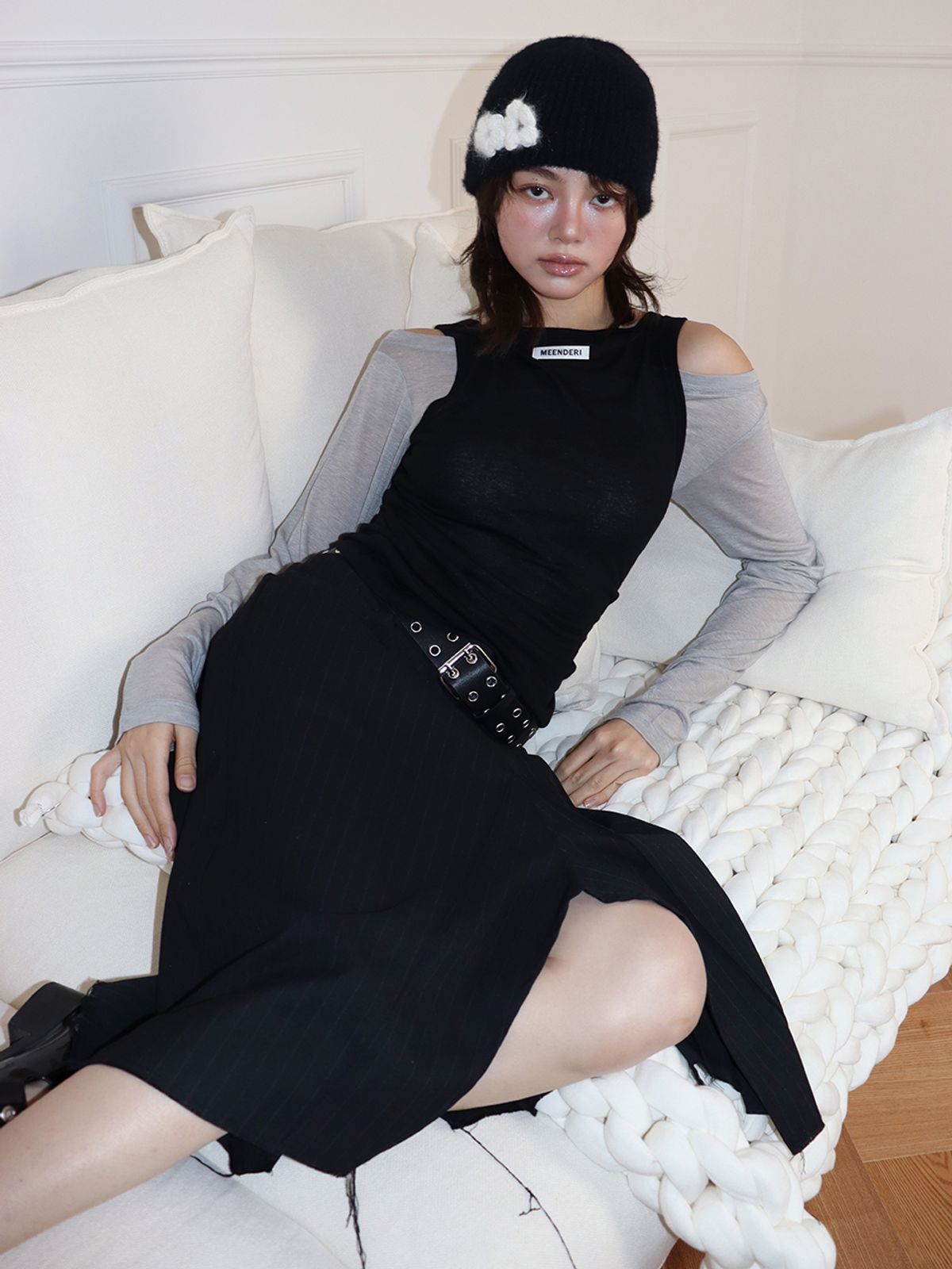 민더리(MEENDERI) 2WAY SHEER LAYERED TOP - BLACK