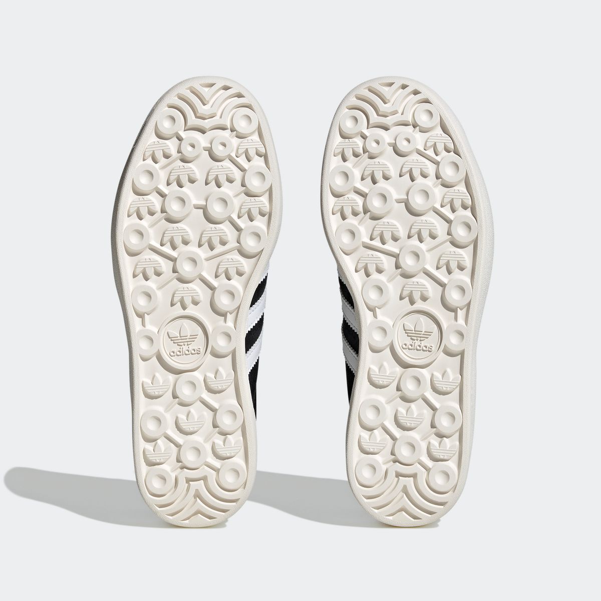 아디다스(ADIDAS) 가젤 볼드 HQ6912