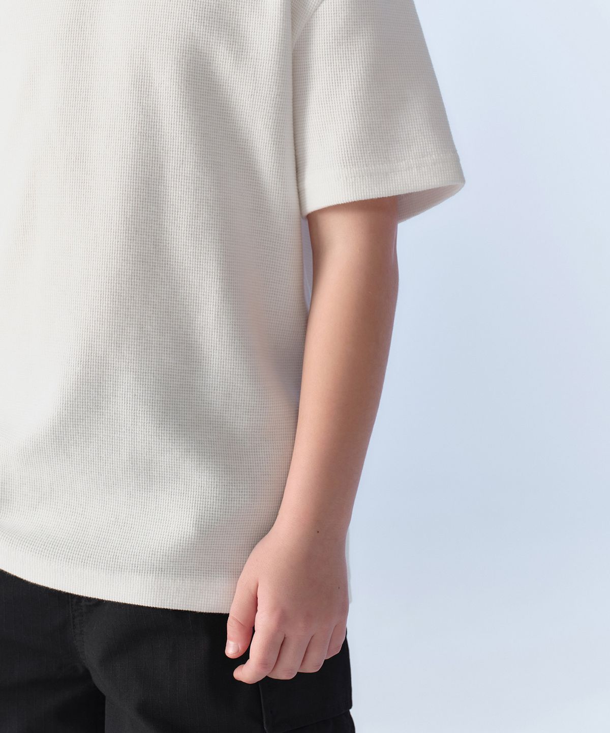 무신사 스탠다드 키즈(MUSINSA STANDARD KIDS) 와플 릴렉스드 크루 넥 티셔츠 [아이보리]