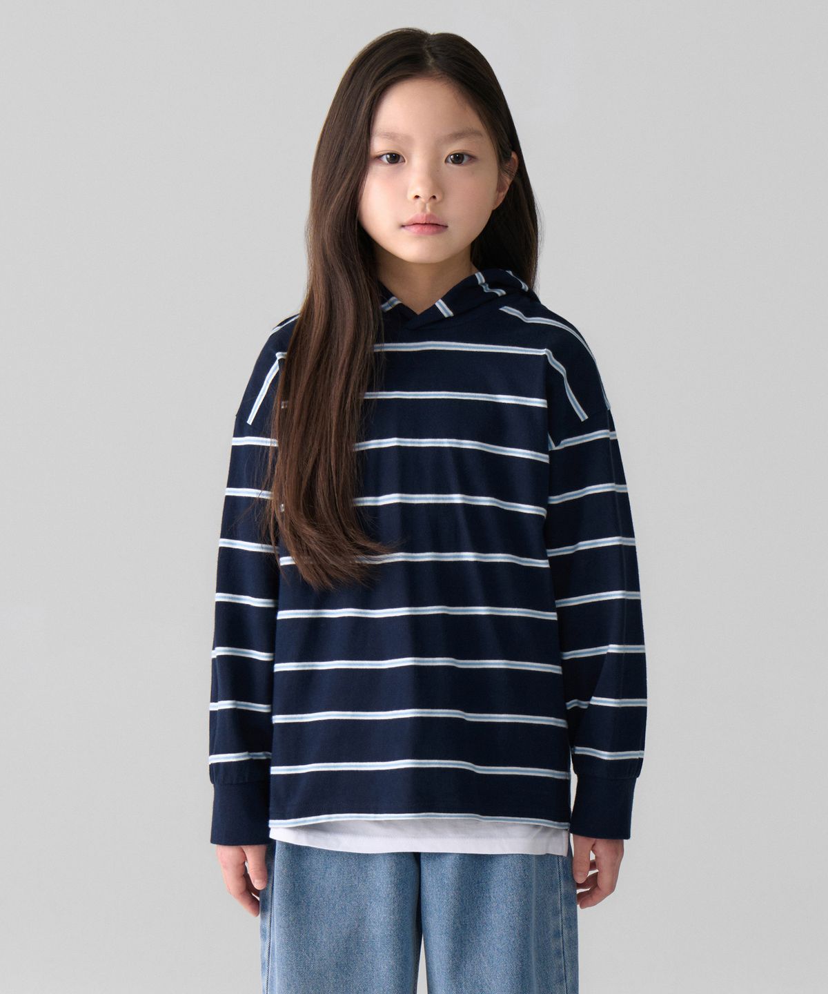 무신사 스탠다드 키즈(MUSINSA STANDARD KIDS) 멀티 스트라이프 후디드 긴소매 티셔츠 [네이비]
