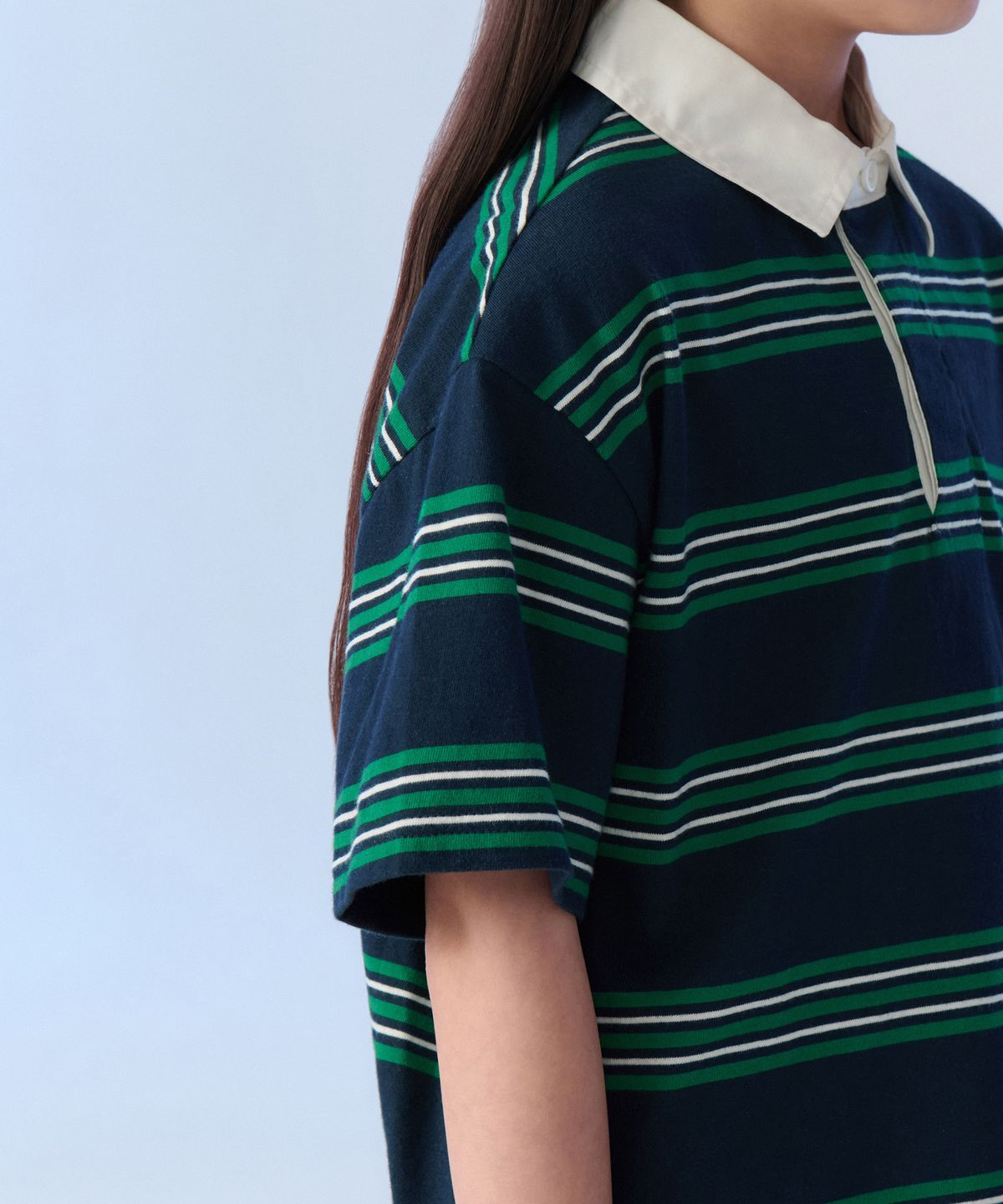 무신사 스탠다드 키즈(MUSINSA STANDARD KIDS) 멀티 스트라이프 반소매 럭비 셔츠1 [네이비]