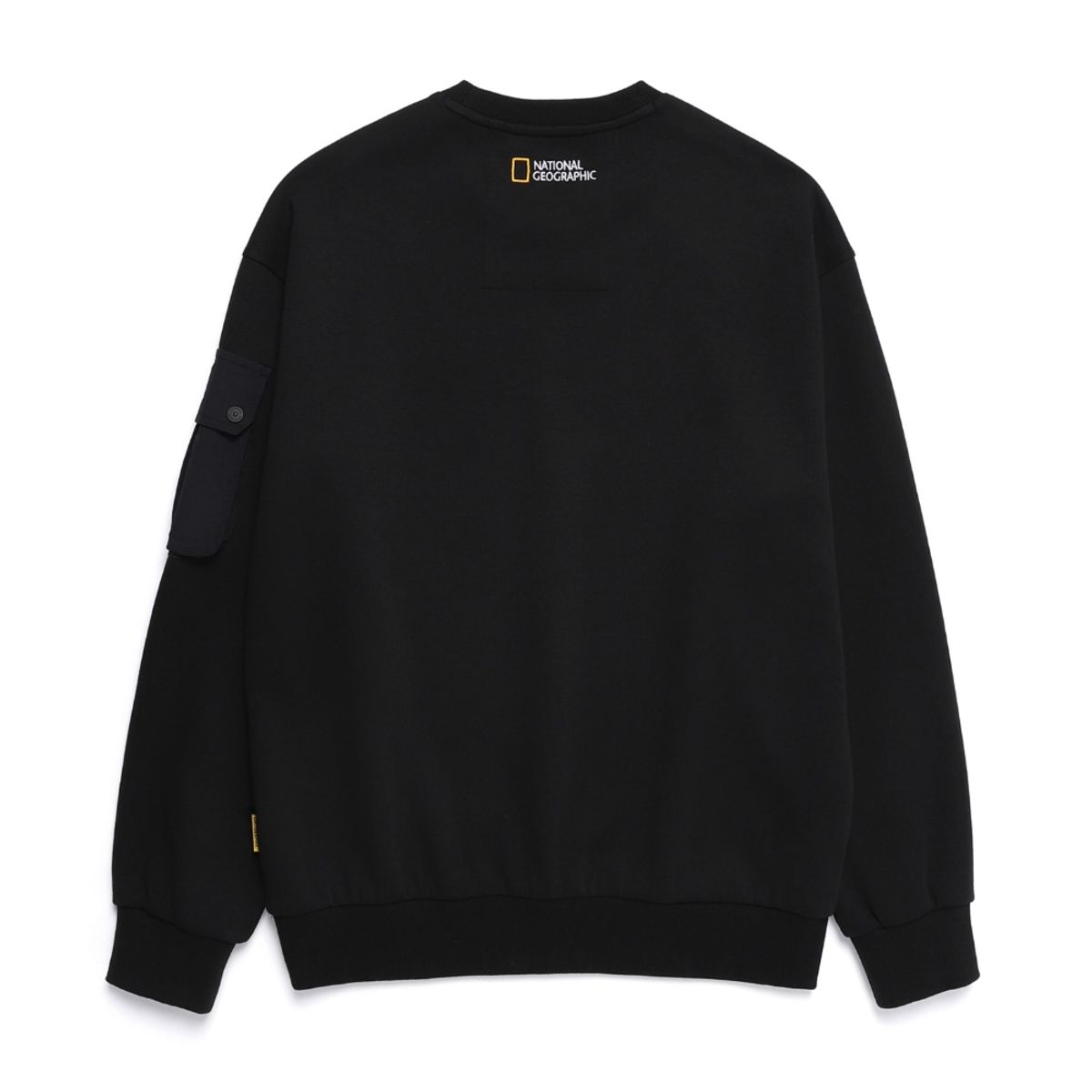 내셔널지오그래픽(NATIONALGEOGRAPHIC) N251USW900 NRN 소매포켓 세미오버핏 맨투맨 CARBON BLACK