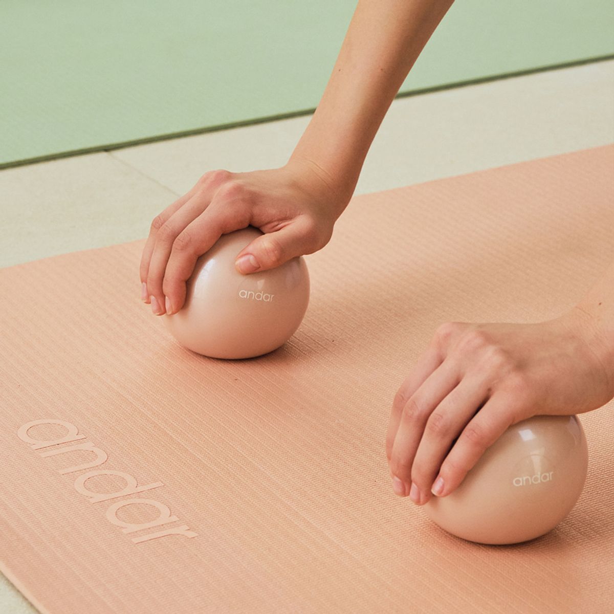 안다르(ANDAR) 릴렉스 웨이트볼 0.5kg