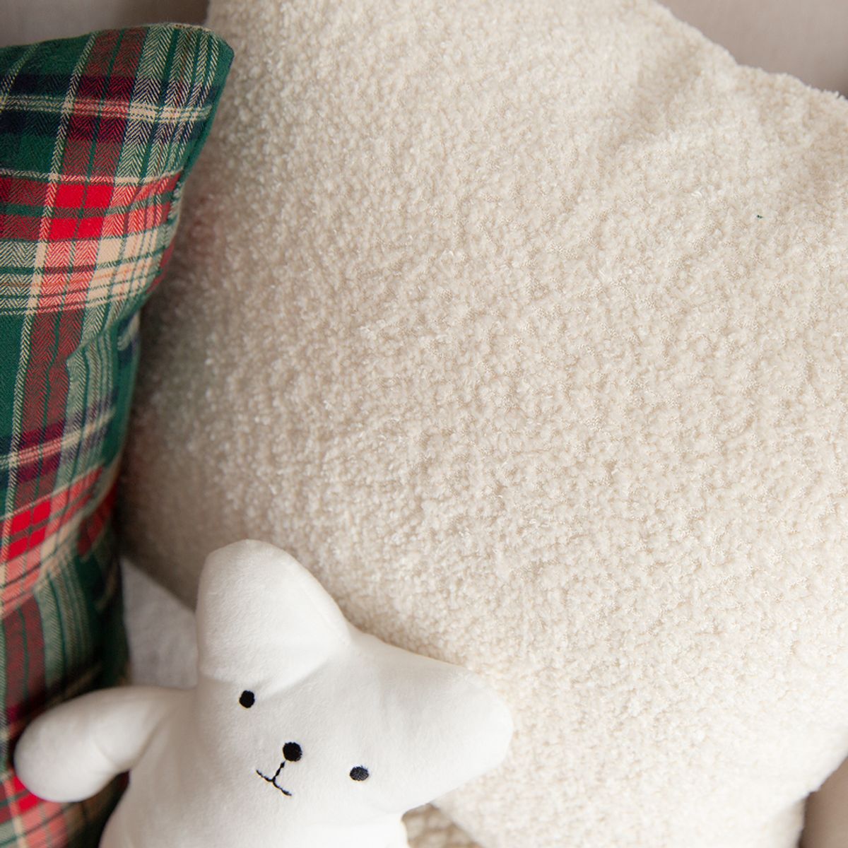쿠션이야기(CUSHIONSTORY) 프랑스 무스 부클레 쿠션 커버 패미닌 그린 45x45