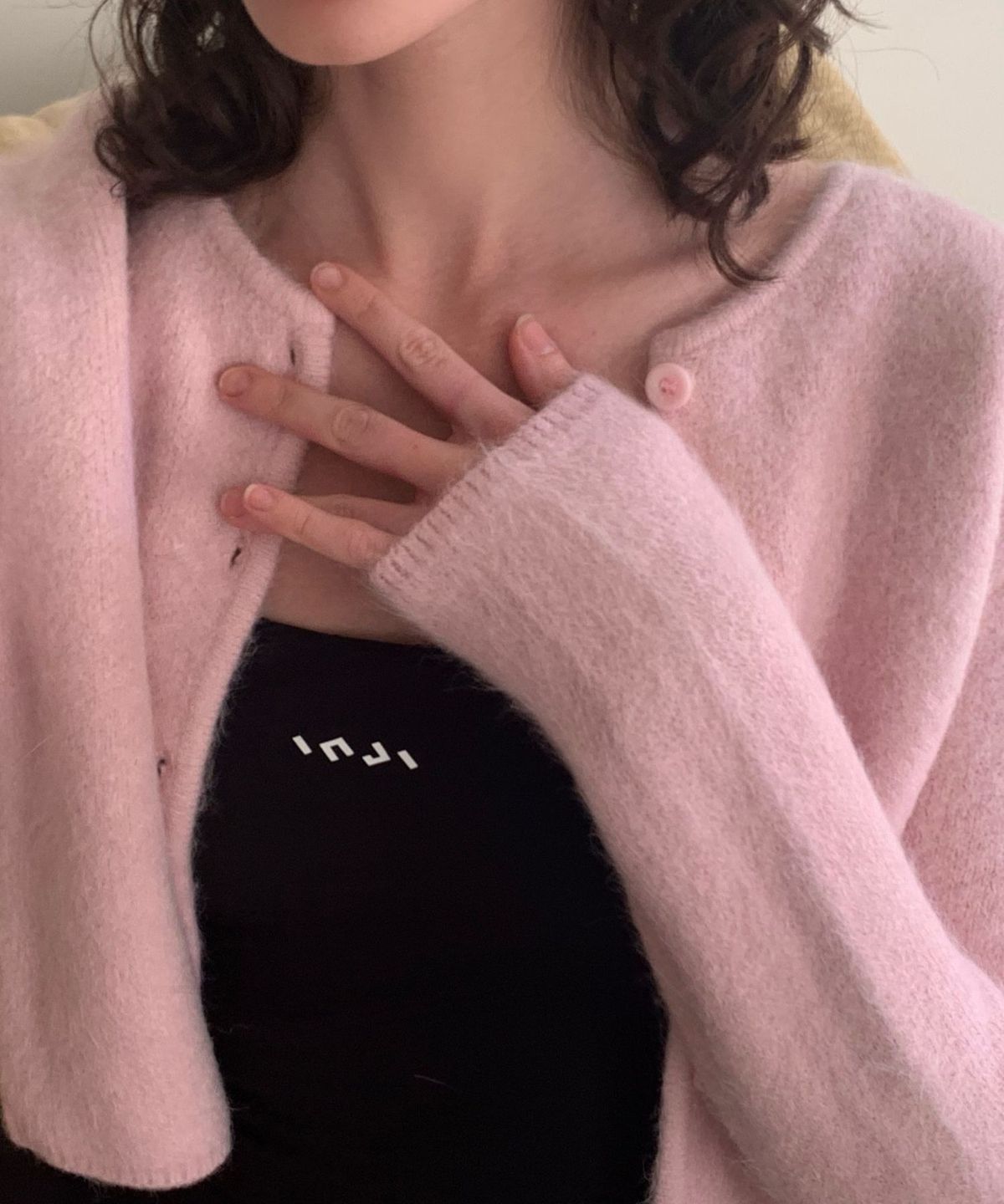 인지액티브(INJIACTIVE) Cherry Pie Wool Cardigan 베이비핑크