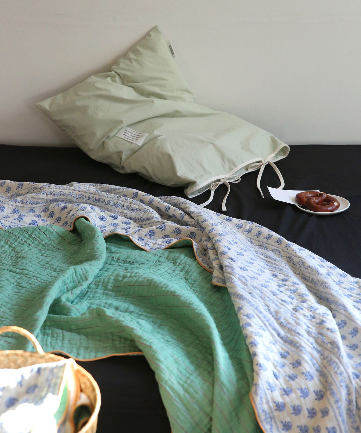 메종드룸룸(MAISON DE ROOMROOM) 뮬리 4중 거즈 에스닉 블랭킷 3colors