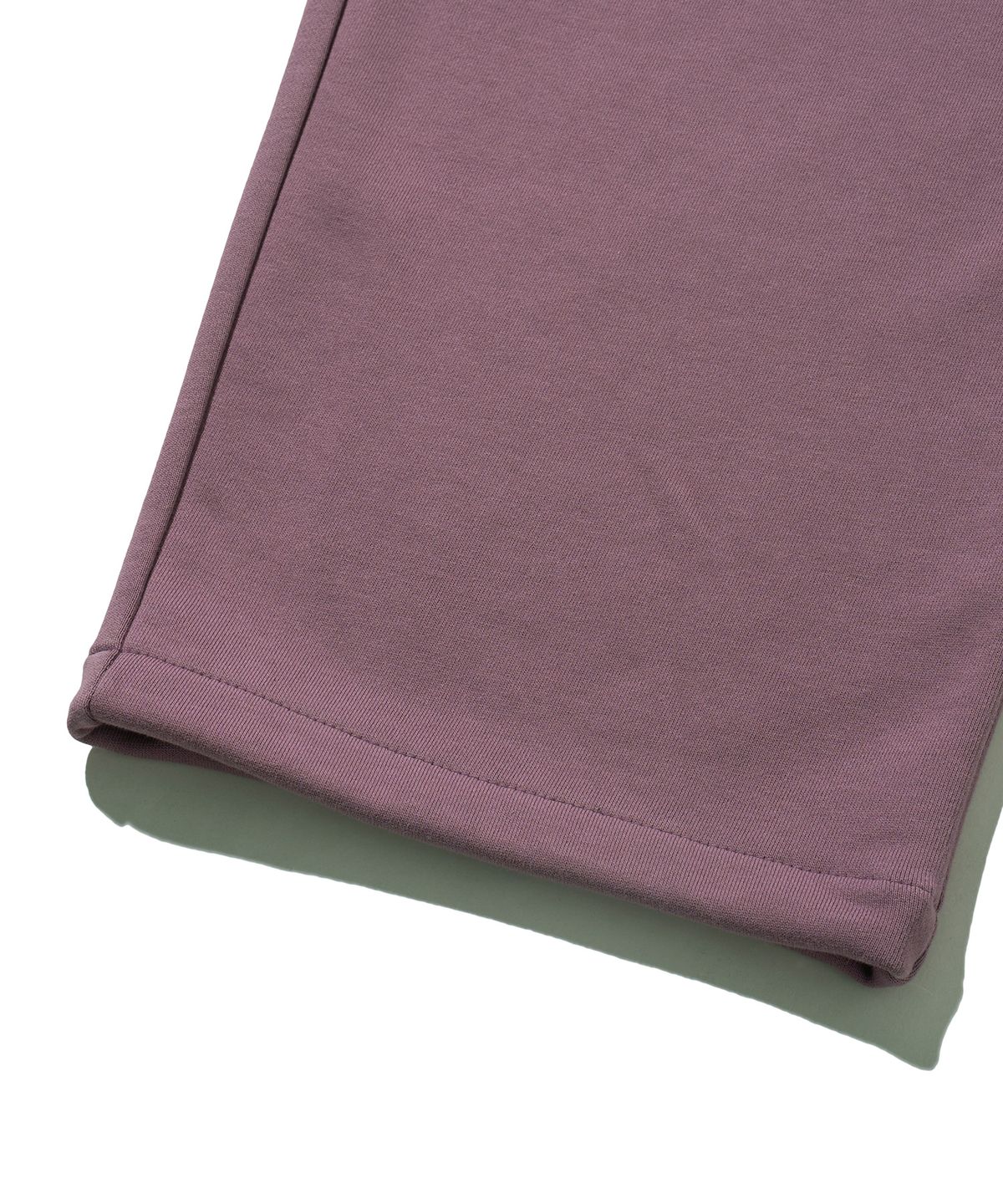브라운브레스(BROWNBREATH) BB TAG WIDE FIT SWEAT PANTS - VIOLET