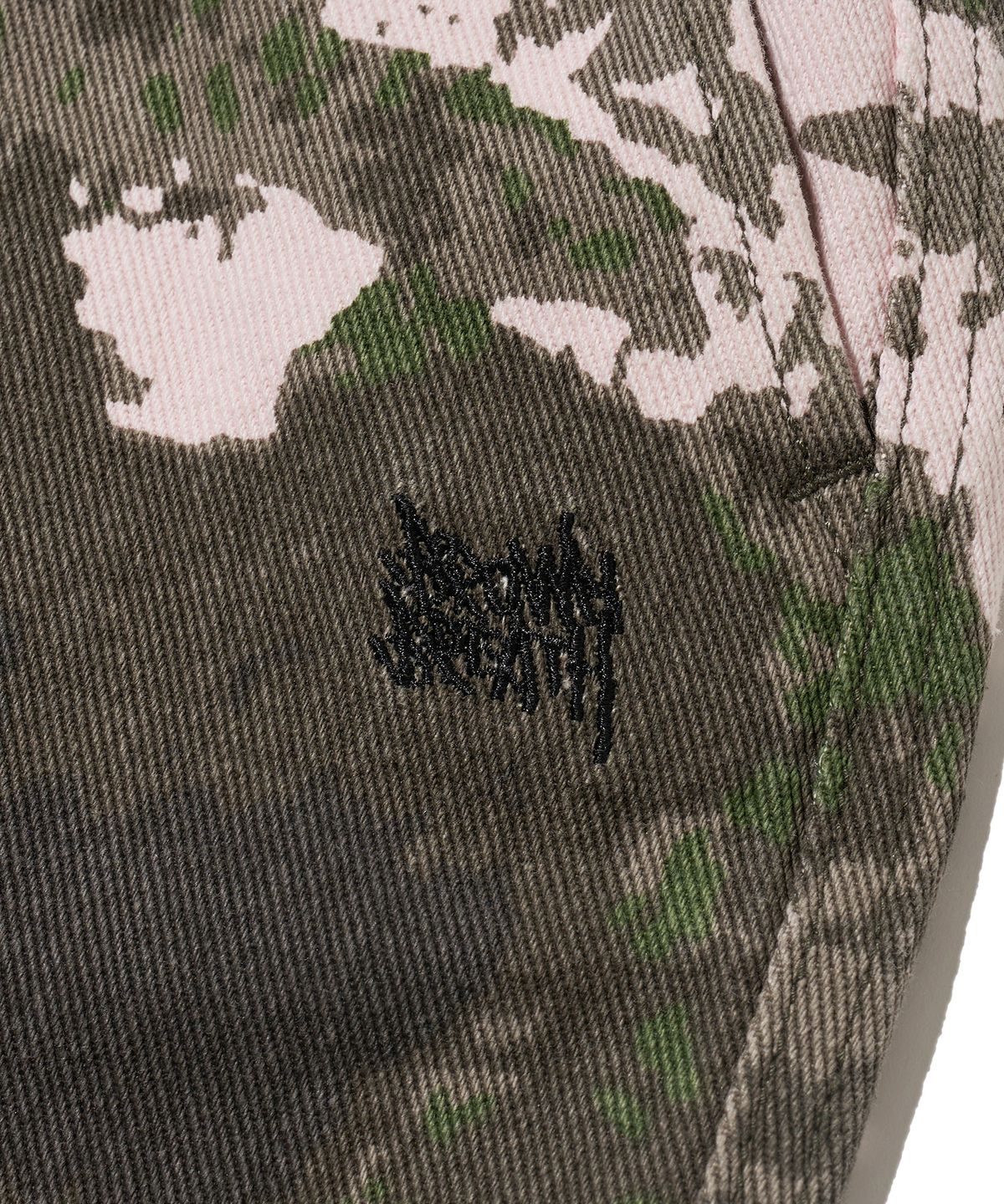 브라운브레스(BROWNBREATH) TAG GERMAN CAMO BANDING PANTS - PINK