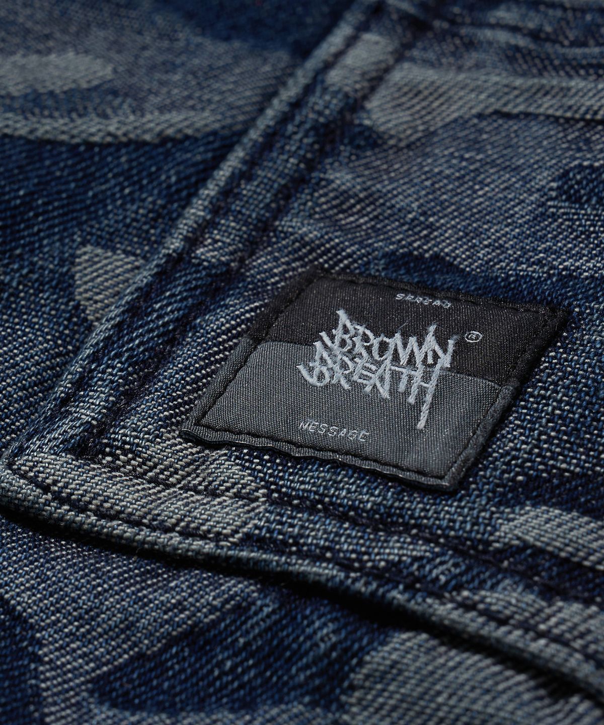 브라운브레스(BROWNBREATH) CAMO BIG POCKET DENIM PANTS - INDIGO