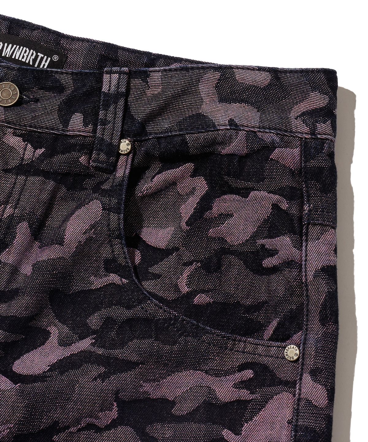 브라운브레스(BROWNBREATH) CAMO BIG POCKET DENIM PANTS - BURGUNDY