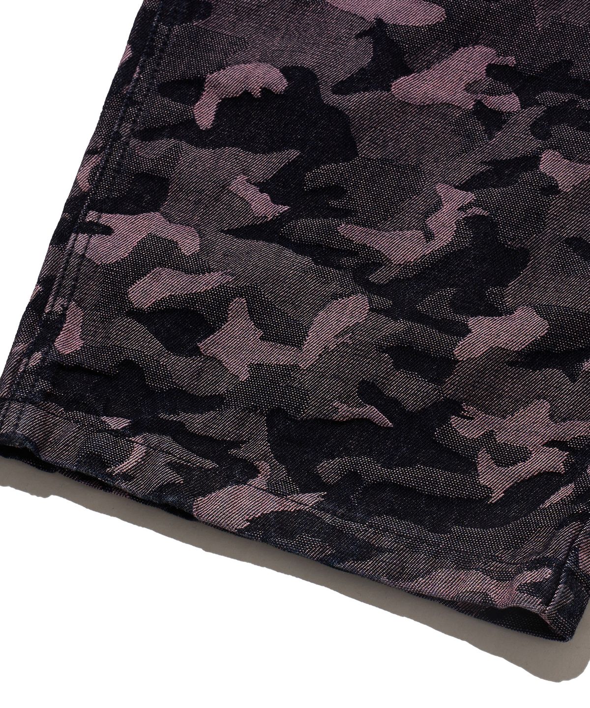 브라운브레스(BROWNBREATH) CAMO BIG POCKET DENIM PANTS - BURGUNDY
