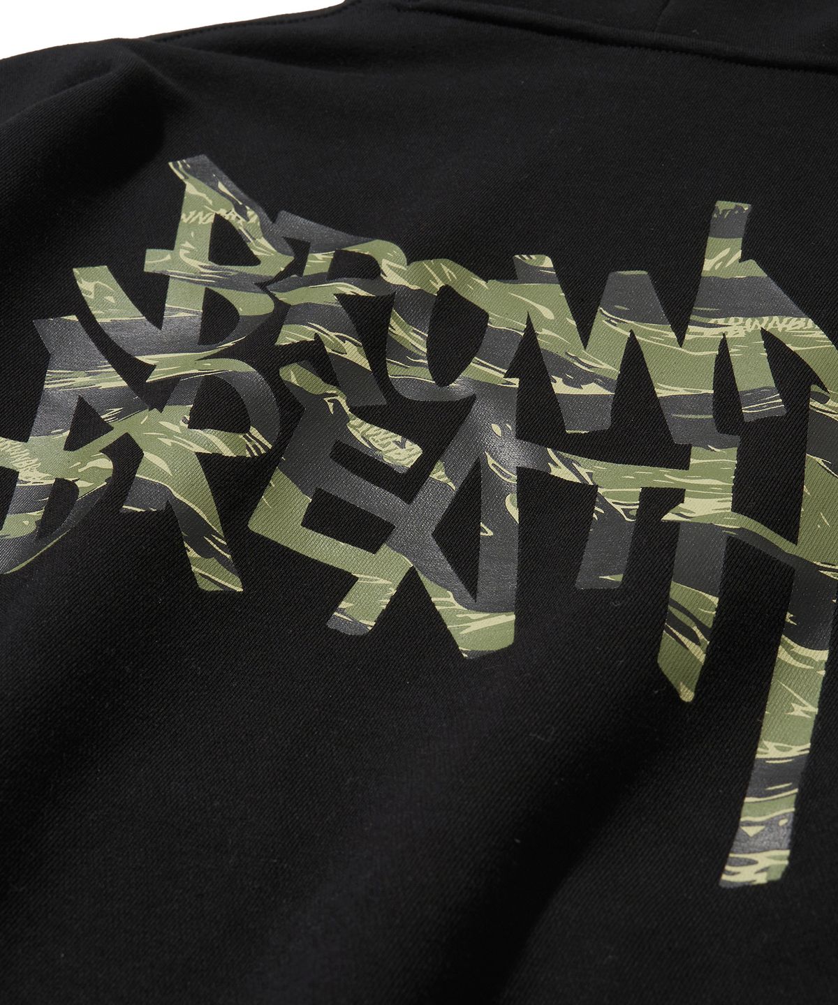 브라운브레스(BROWNBREATH) TIGER CAMO TAG HOODIE - BLACK