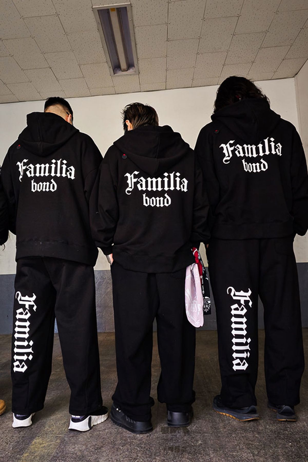뭉(MWOONG) Familia Overfit Hoodie(BLACK)