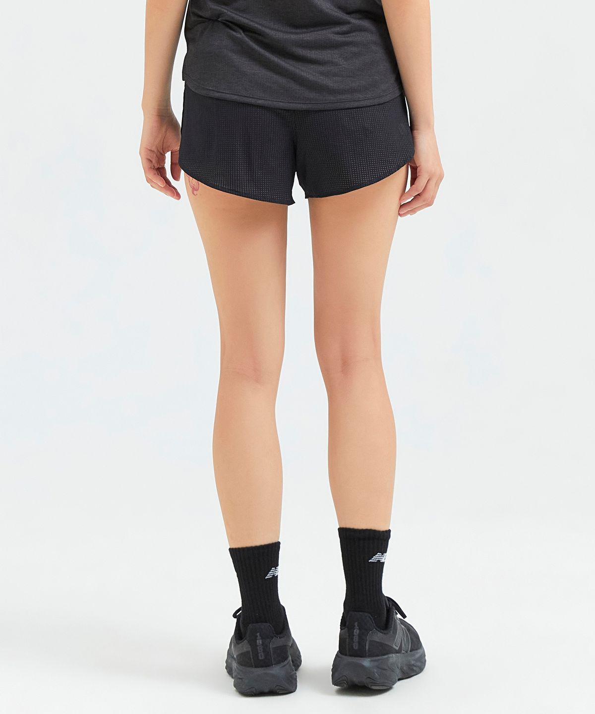 뉴발란스(NEW BALANCE) NBNVG36302 / WOMEN RC Ultra Light 3인치 쇼츠 (BLACK)