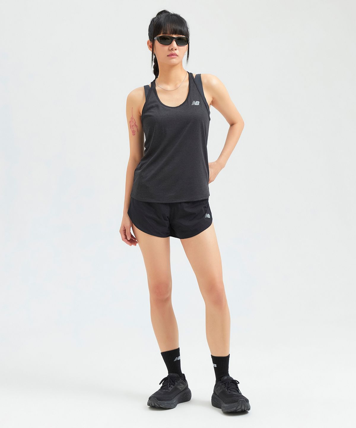 뉴발란스(NEW BALANCE) NBNVG36302 / WOMEN RC Ultra Light 3인치 쇼츠 (BLACK)
