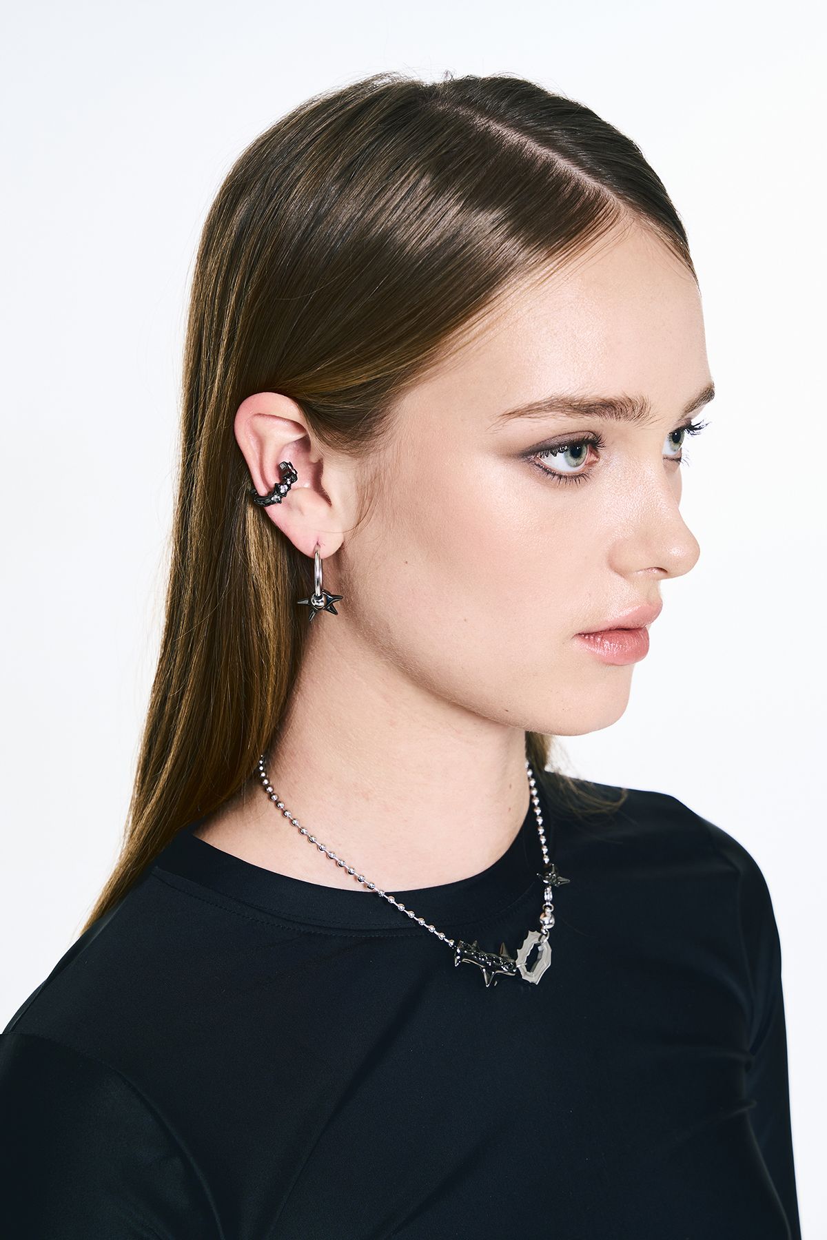 센티멍(SENTIMENTS) NO.557 [BLACK] STAR CUBIC SPRING EARCUFF