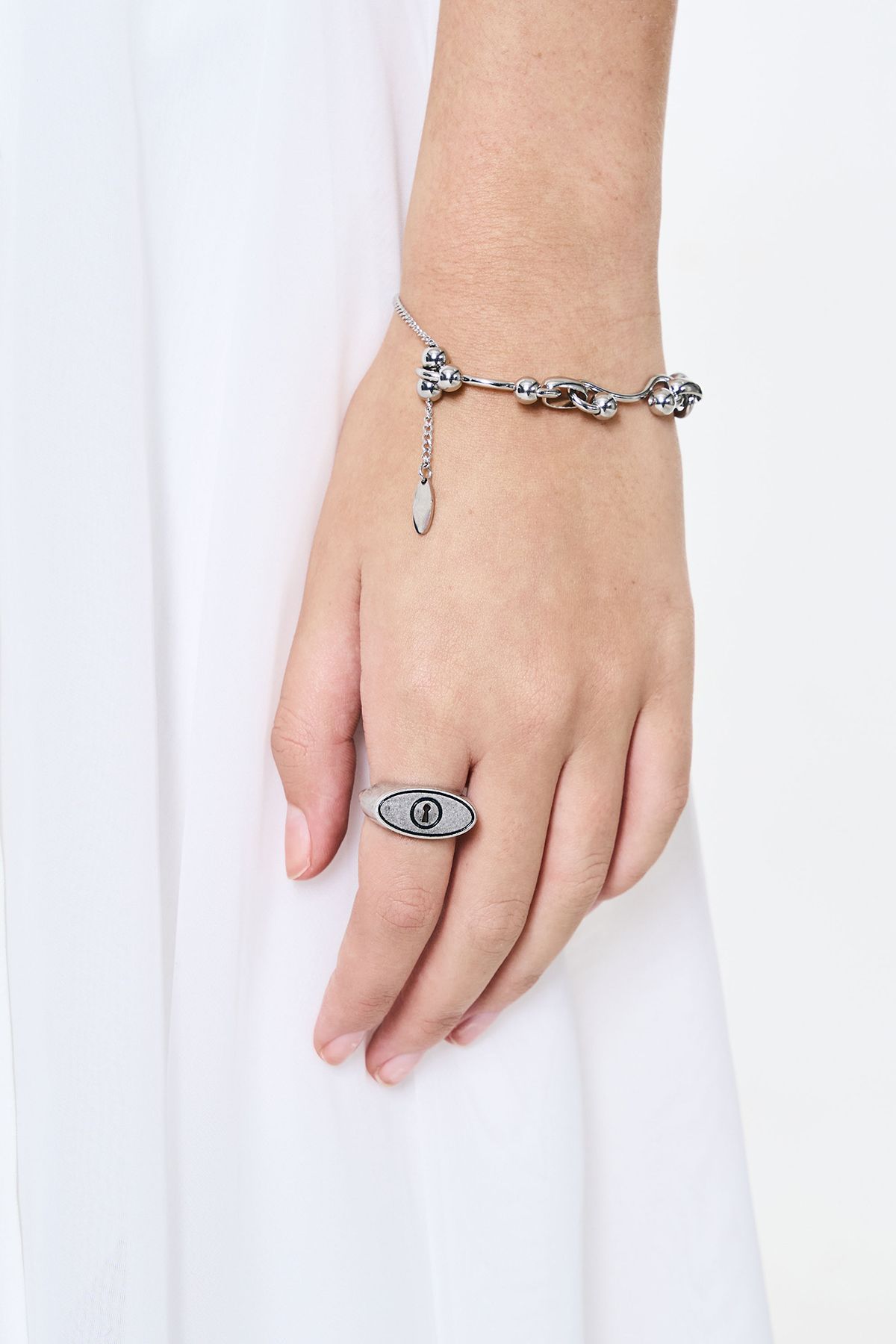 센티멍(SENTIMENTS) NO.577 [BURNISH] ROUND KEY HOLE RING