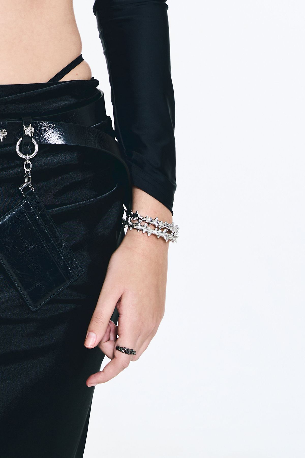 센티멍(SENTIMENTS) NO.630 [SILVER] SPIKY BANGLE BRACELET