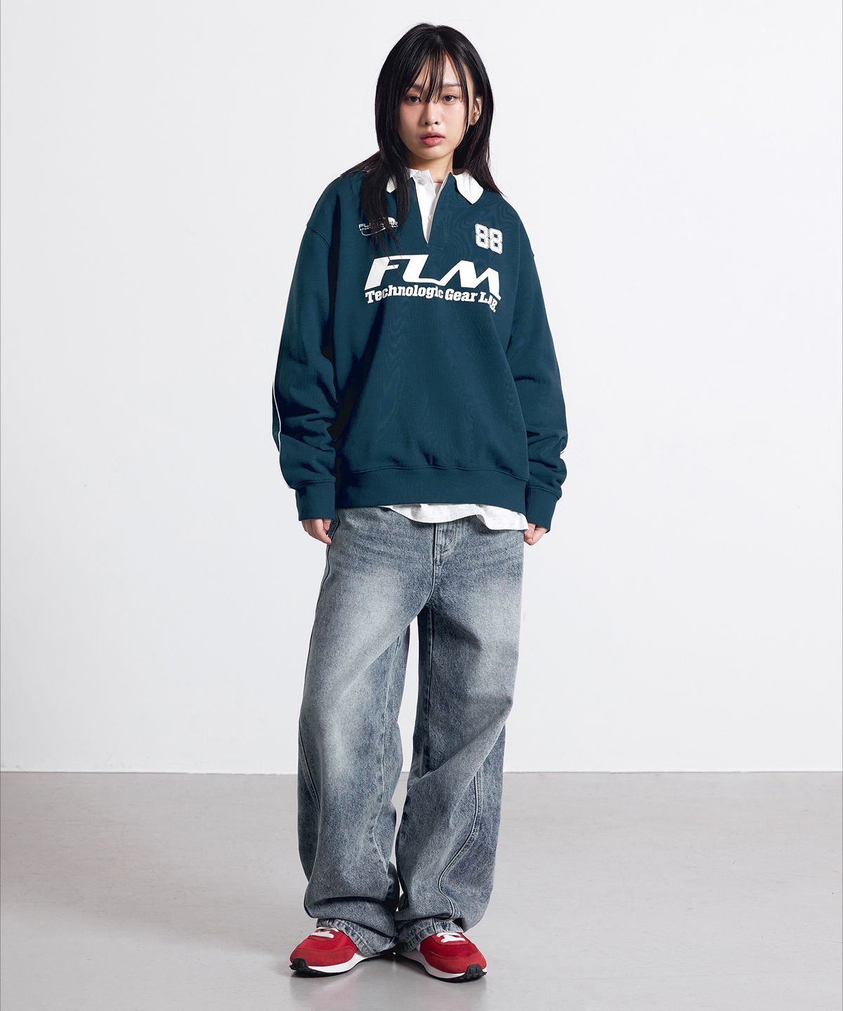 필루미네이트(FILLUMINATE) FLM 빅 로고 스웨트 셔츠-블랙