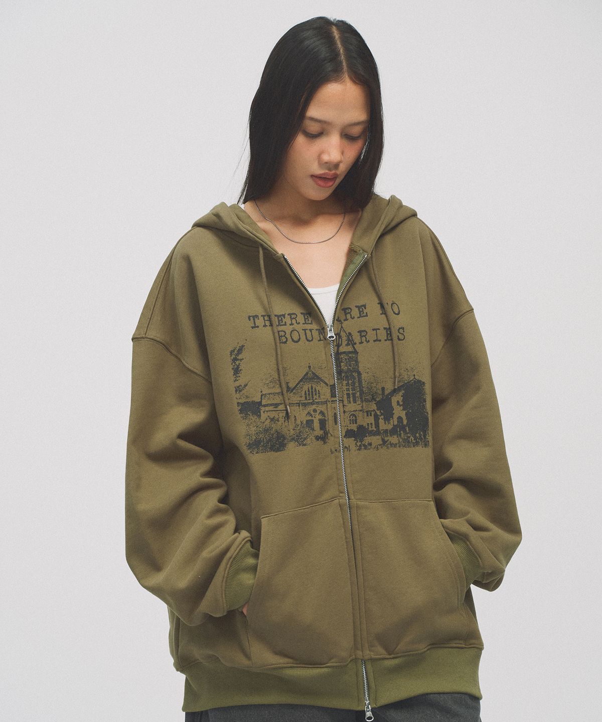 카네이테이(KANEITEI) NO BOUNDARIES HOOD ZIP-UP (OLIVE)