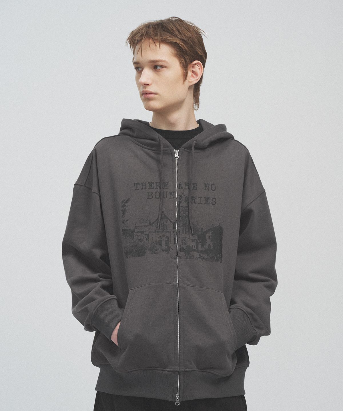 카네이테이(KANEITEI) NO BOUNDARIES HOOD ZIP-UP (CHARCOAL)