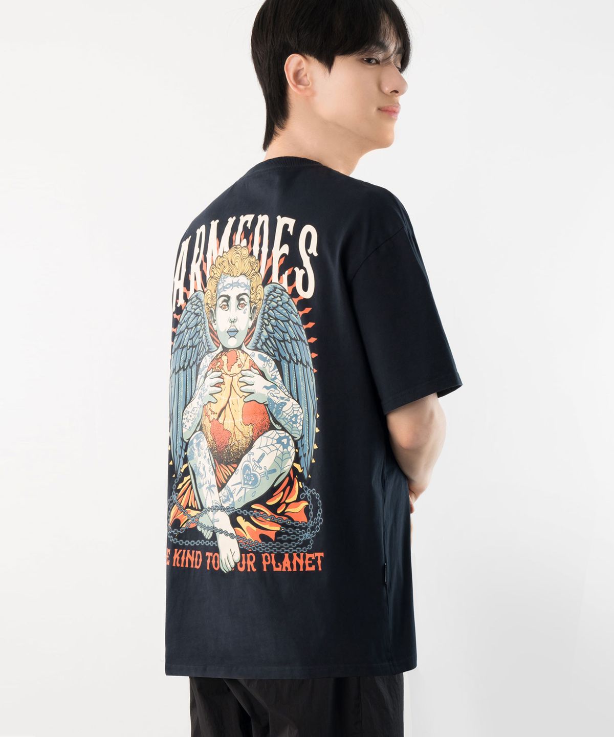 아르메데스(ARMEDES) 면 16수 오버핏 아트그래픽 반팔티셔츠 (1024)