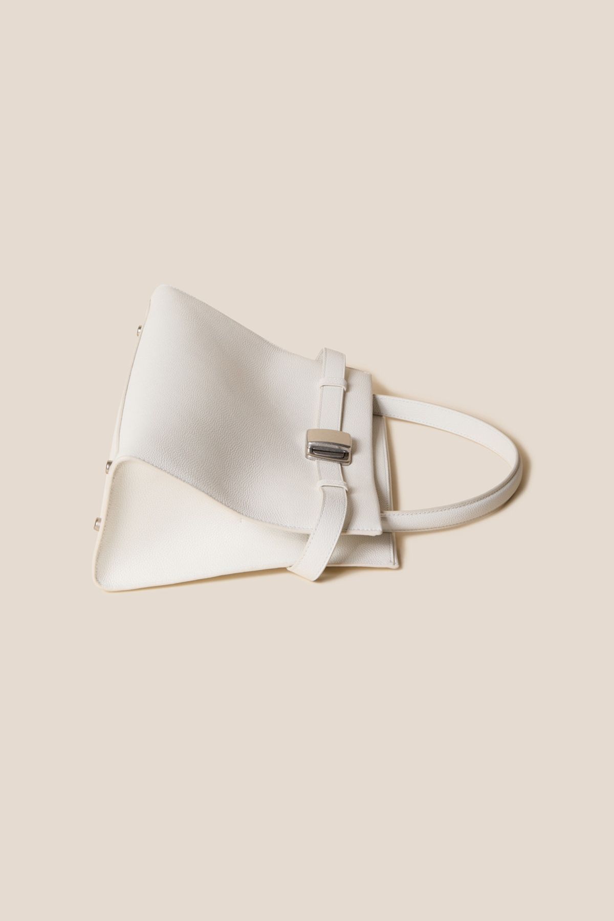 쿠론(COURONNE) Facade Noa Tote 32_RCBTX25112WHX