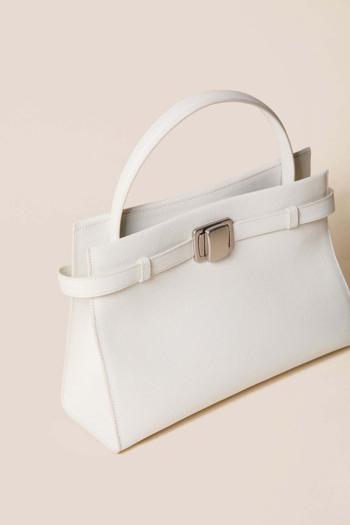 쿠론(COURONNE) Facade Noa Tote 32_RCBTX25112WHX