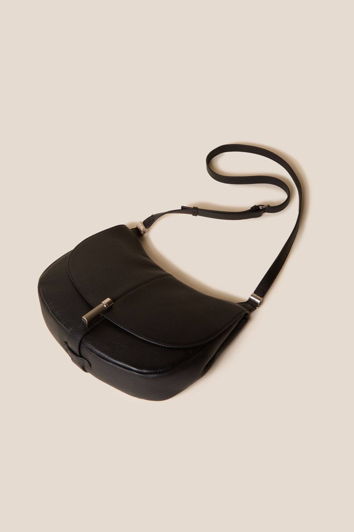 쿠론(COURONNE) Flanner Cross 28_RCBRX25146BKX