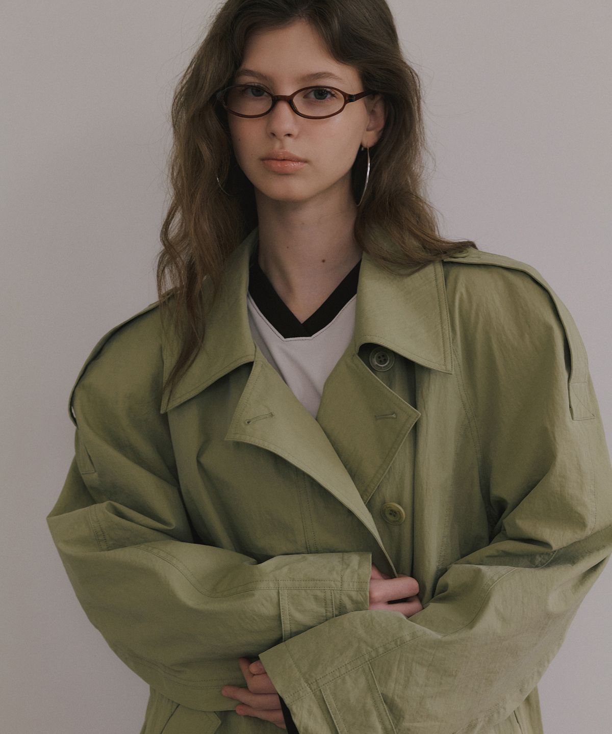 오버듀플레어(OVERDUEFLAIR) SIGNATURE VOLUME SLEEVE TRENCH COAT_LIGHT KHAKI