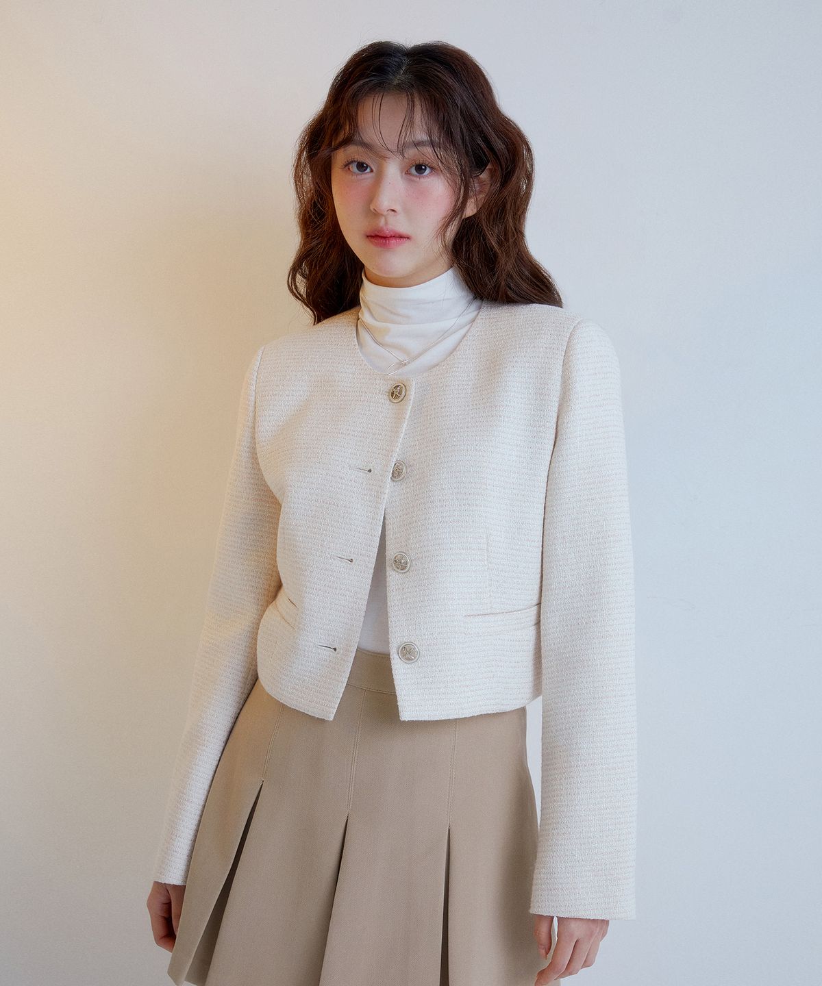 로엠(ROEM) 트위드 크롭 자켓_RMJKF12S55