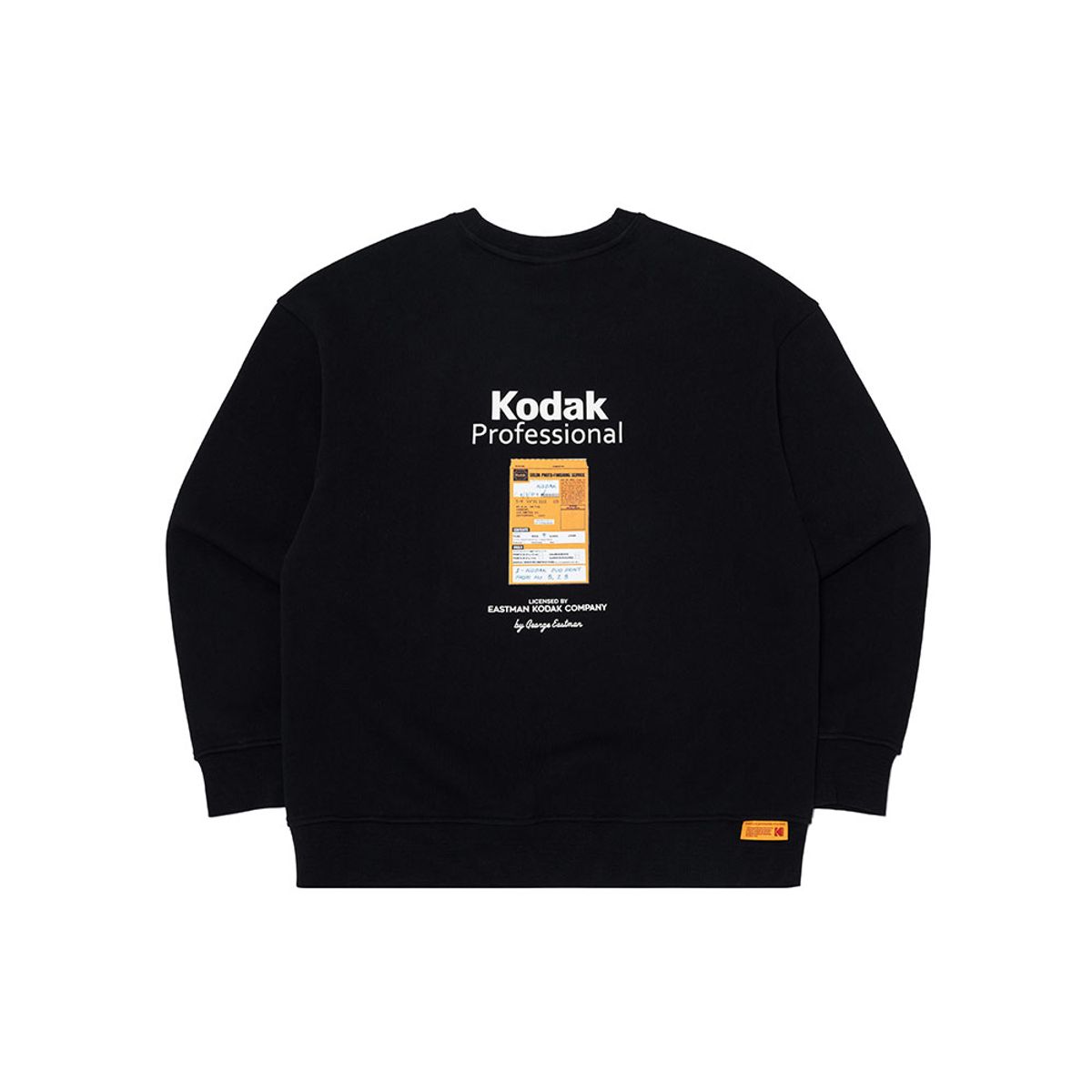 코닥(KODAK) 메일러 그래픽 맨투맨 BLACK