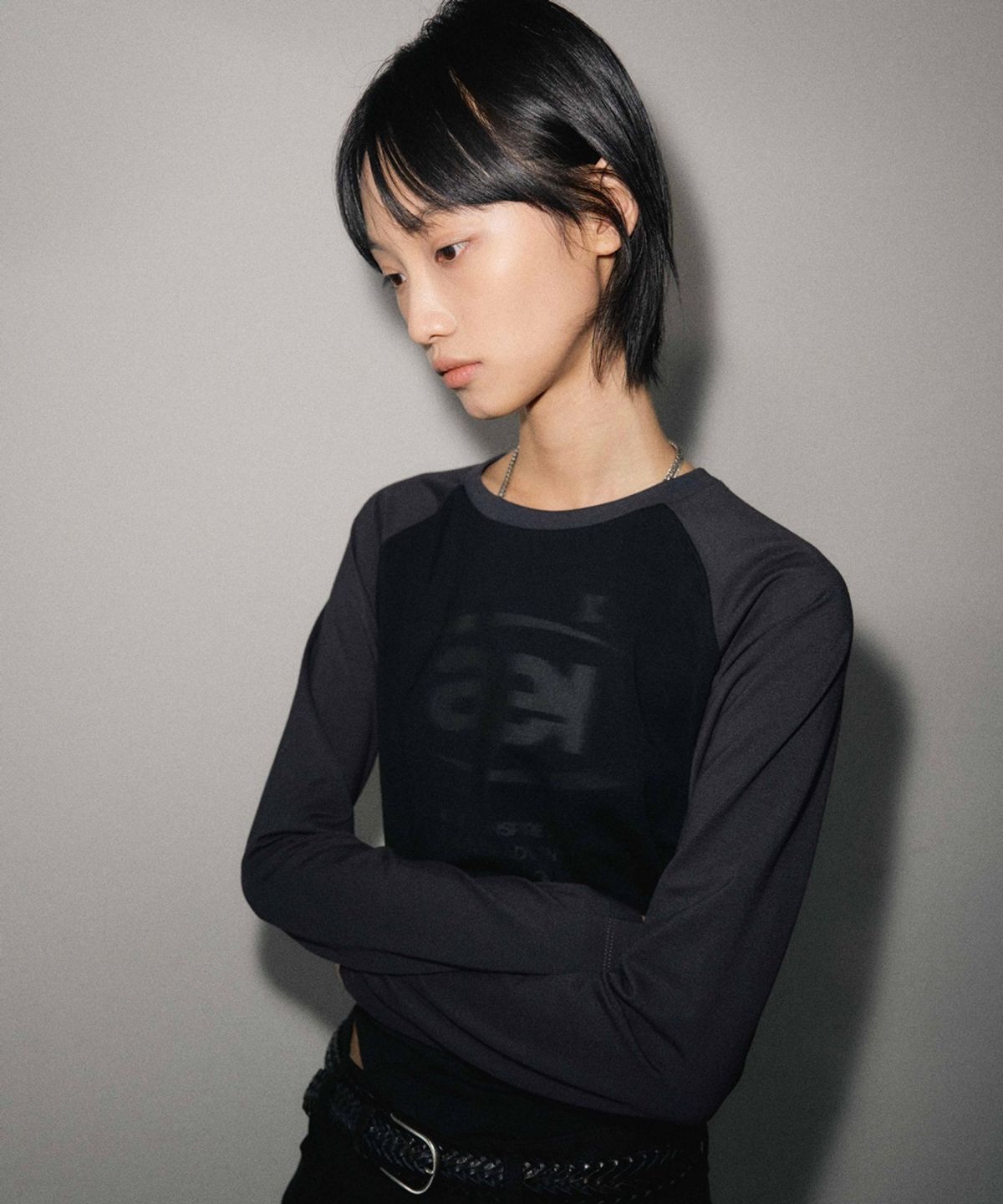 미나브(MINAV) 아카이브 심볼 나그랑 티셔츠 W [블랙]