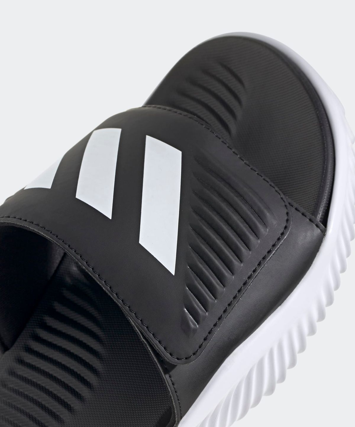 아디다스(ADIDAS) 알파리스폰스 1.0 슬라이드 - 블랙:화이트 / JP5437