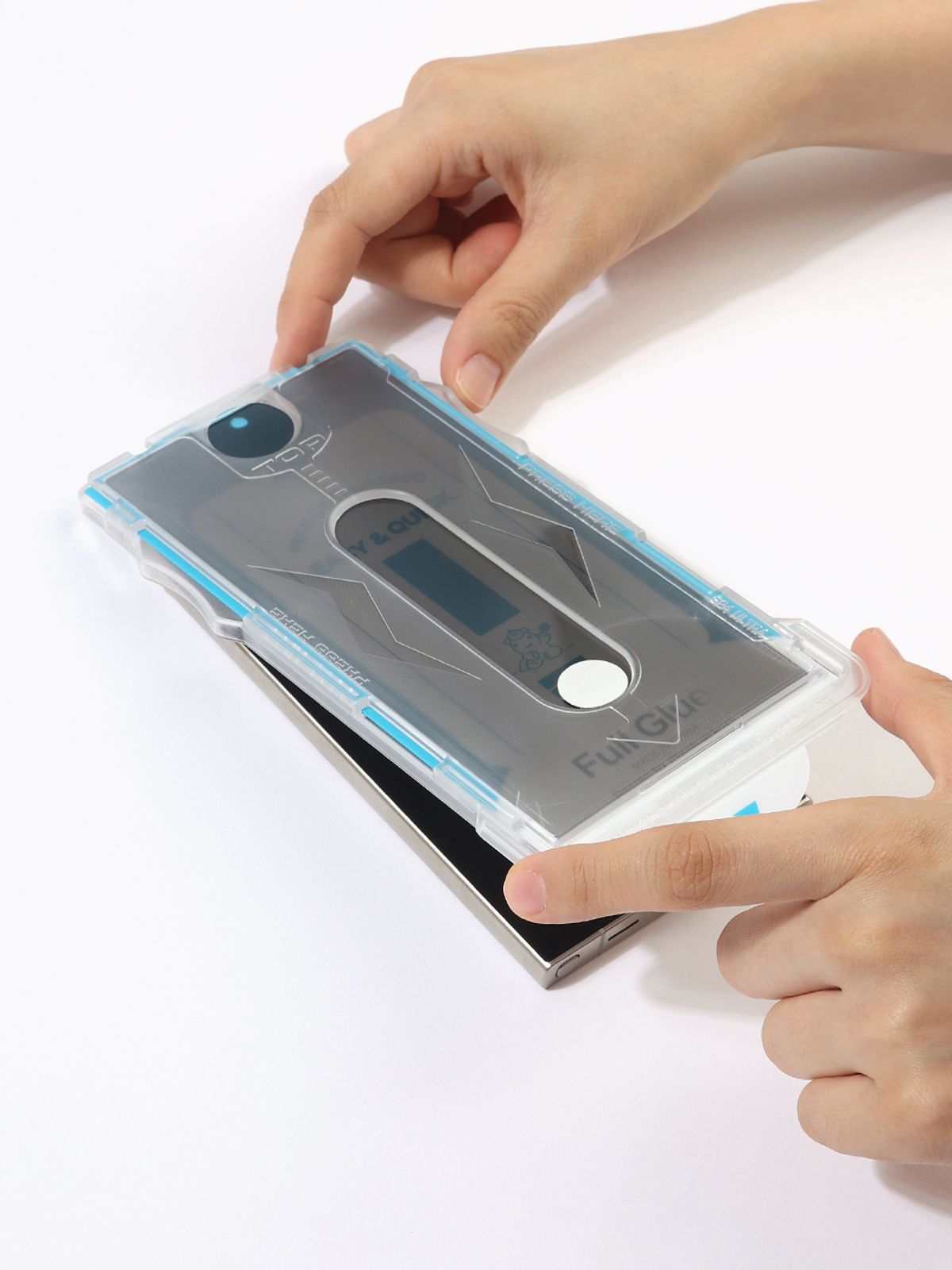디자인스킨(DESIGNSKIN) 갤럭시S25/플러스/울트라 원터치 2.5D 프라이버시 강화유리