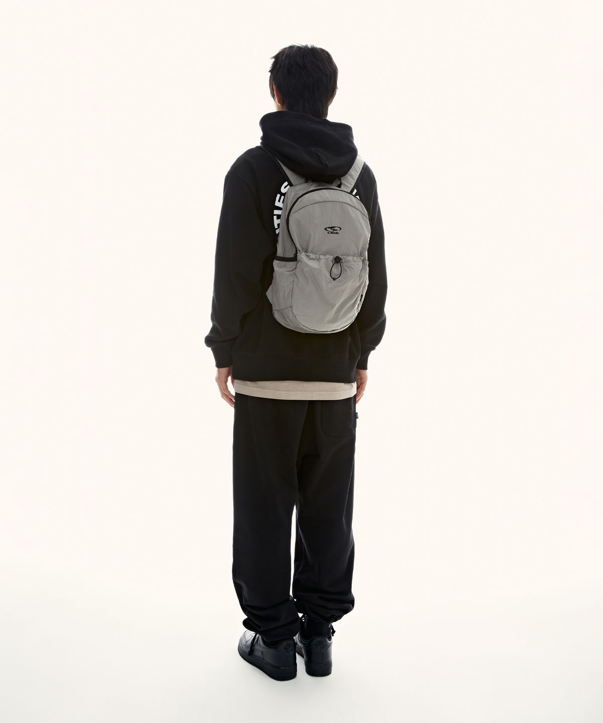 엘엠씨(LMC) OVAL GLOBE RETINA BACKPACK black