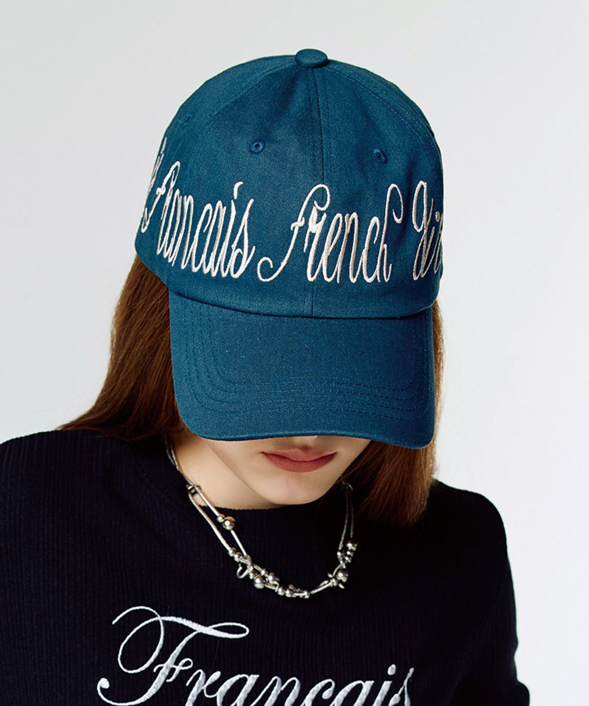 라티젠(LARTIGENT) L15 LETTERING BALL CAP(NAVY)