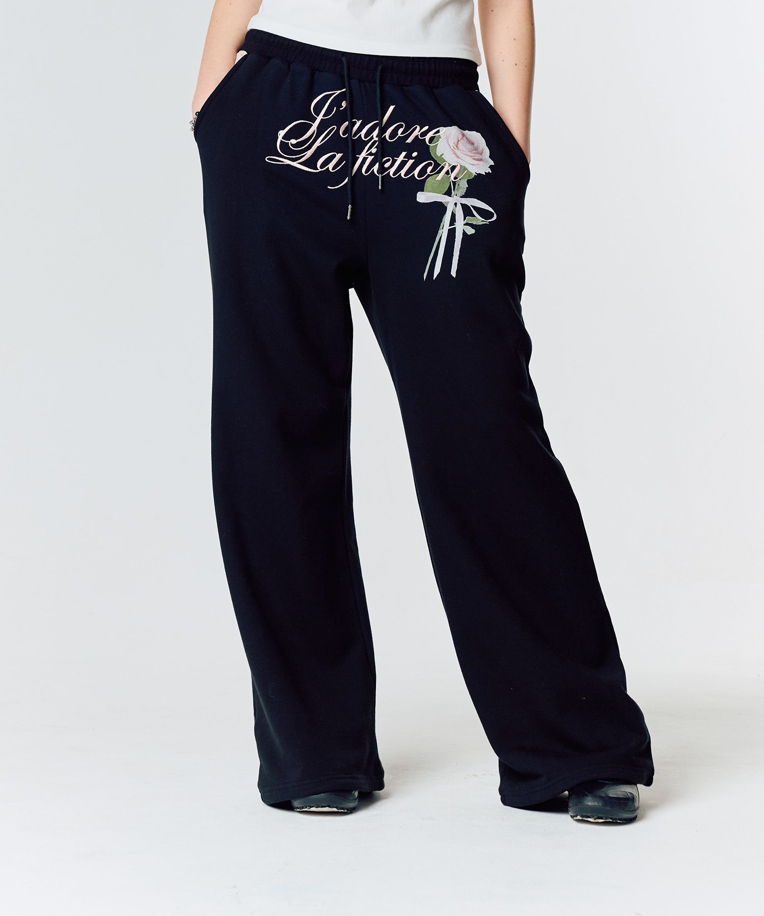 MUSINSA公式 | LARTIGENT L15 ROSE TRAINING PANTS(BLACK)
