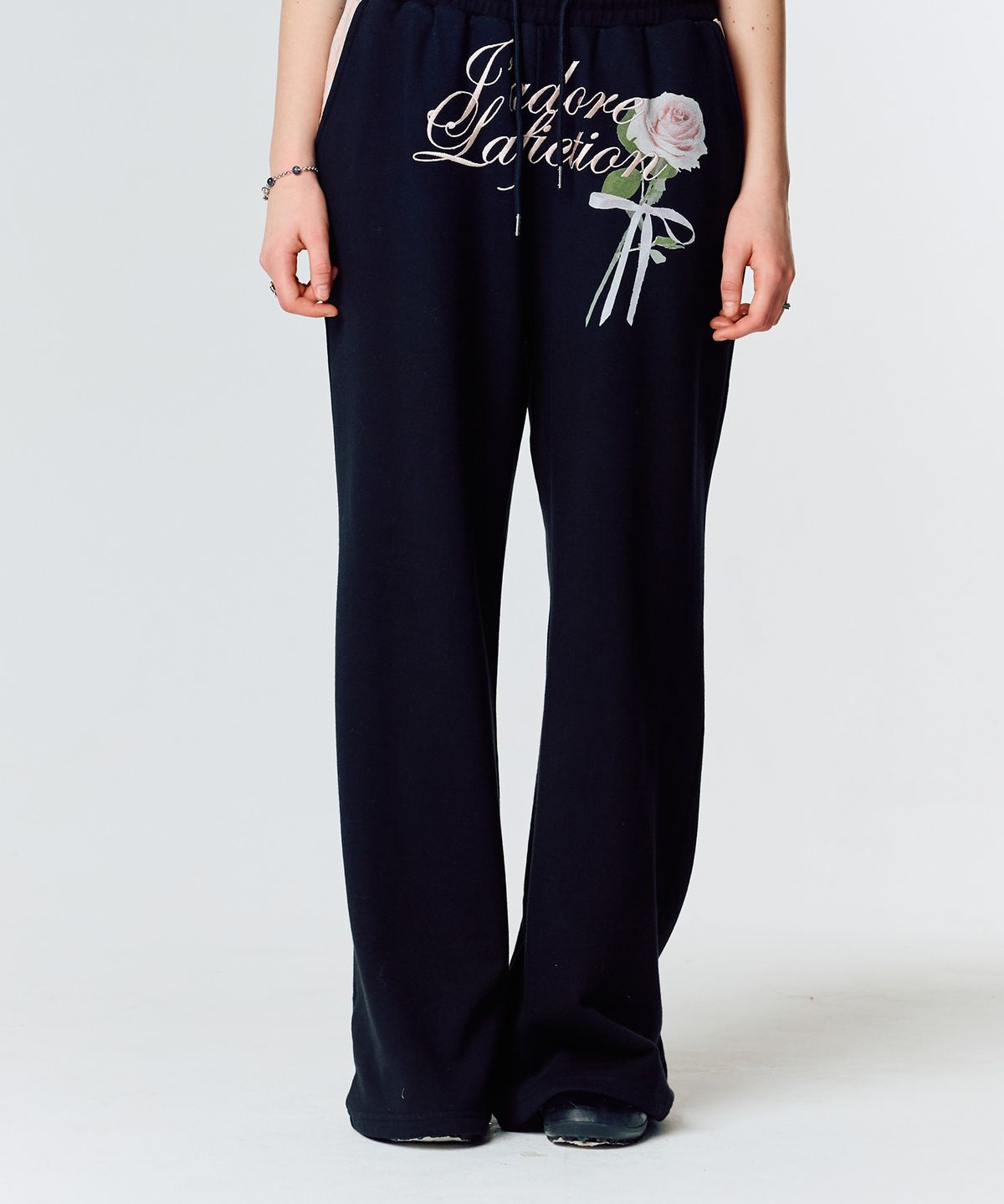 라티젠(LARTIGENT) L15 ROSE TRAINING PANTS(BLACK)