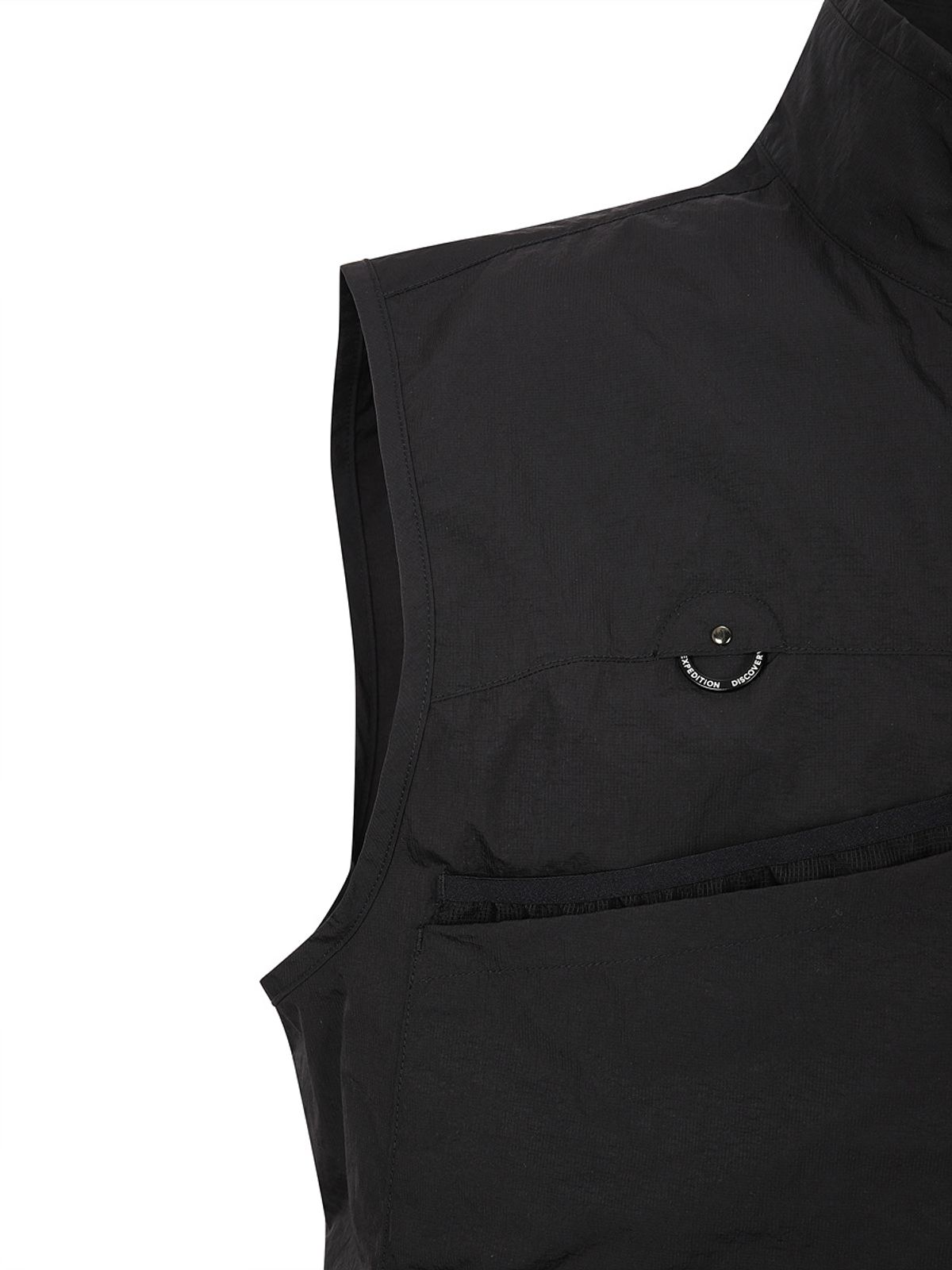 디스커버리 익스페디션(DISCOVERY EXPEDITION) 남성 경량 하이넥 베스트 (BLACK)