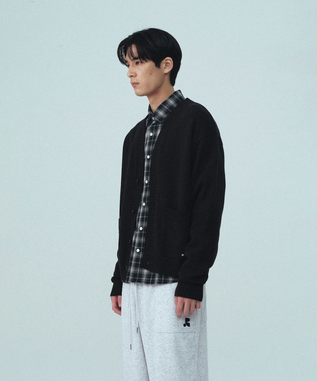 레스트앤레크레이션(REST&RECREATION) V-NECK KNIT CARDIGAN - BLACK