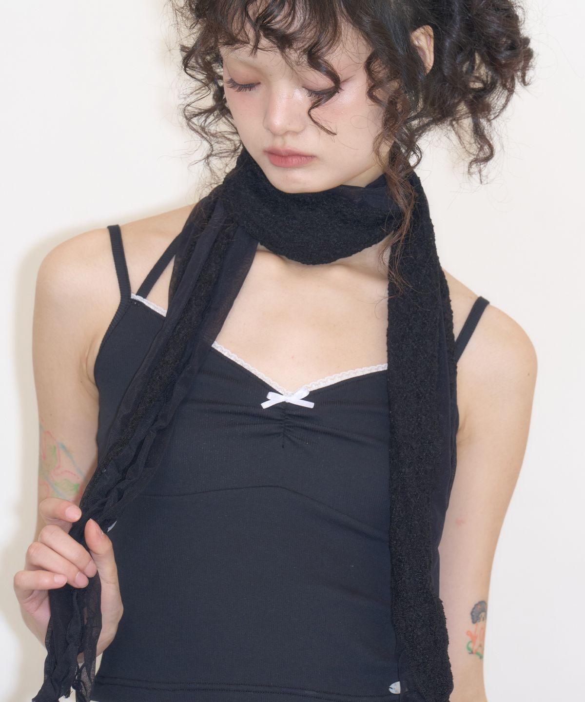 일리고(ILLIGO) 레이어드 스커트 머플러 블랙