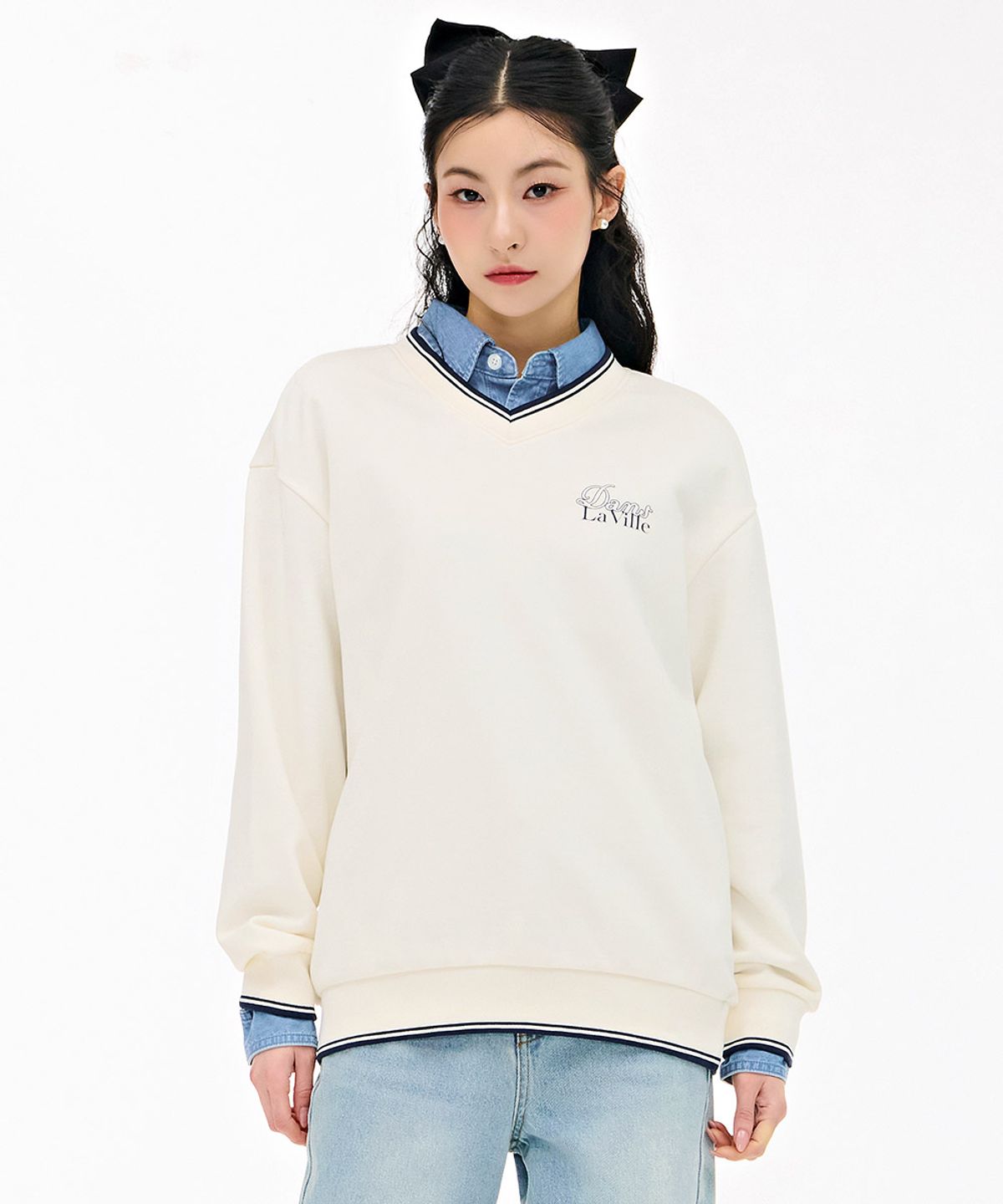 체이스컬트(CHASECULT) 여성 팁배색 브이넥 맨투맨 티셔츠-아이보리
