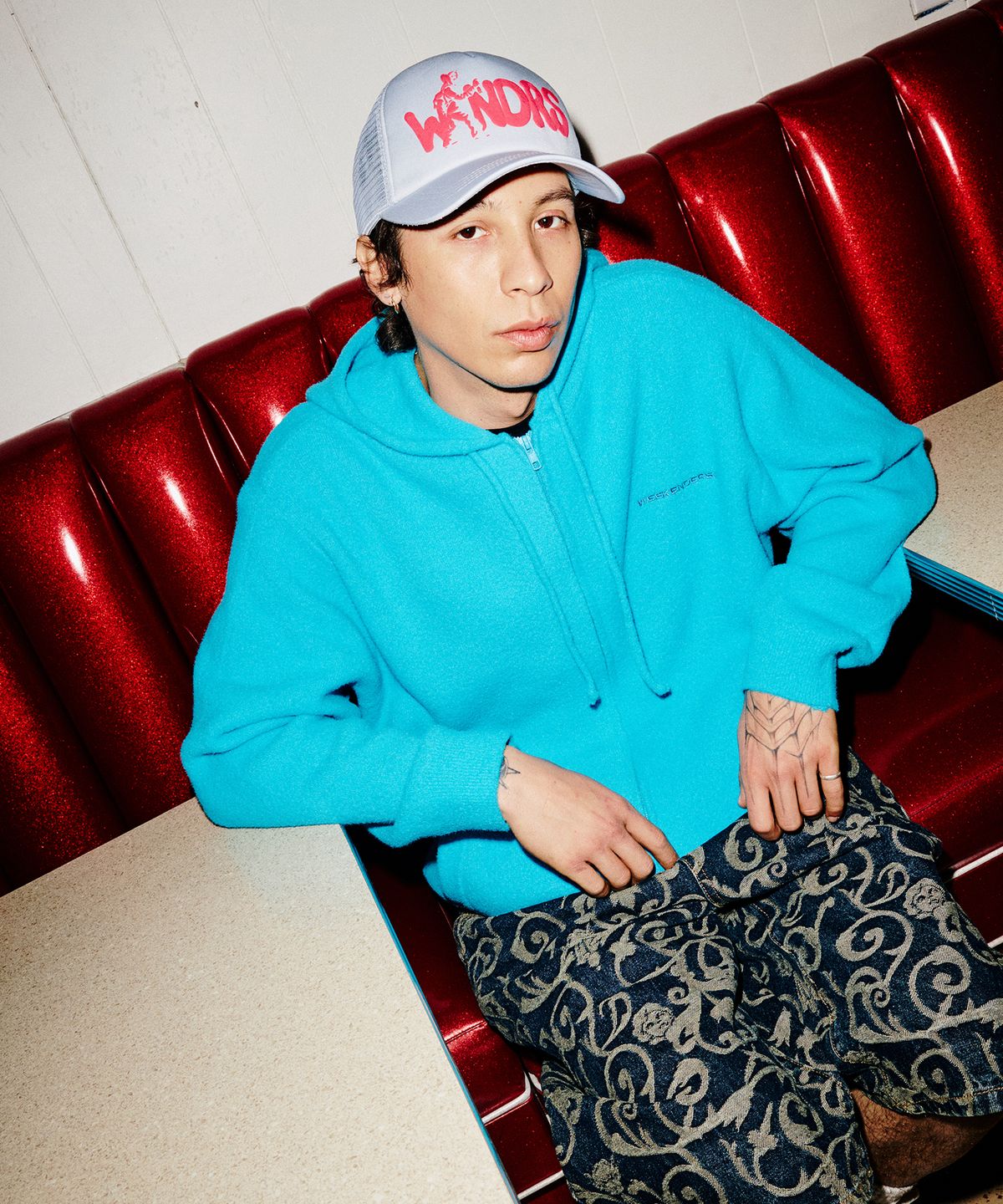 위캔더스(WKNDRS) SPRAY TRUCKER CAP (L.GREY)
