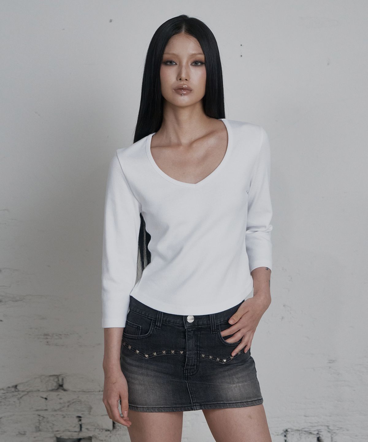 큐리티(CURETTY) C 90S LINE V-NECK T-SHIRT_WHITE
