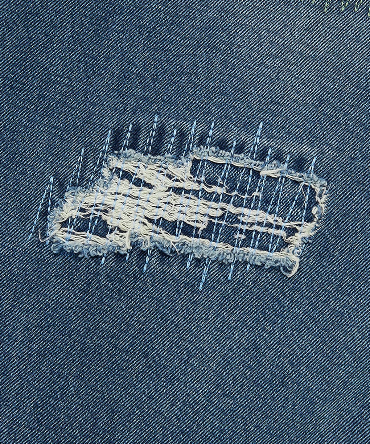 위캔더스(WKNDRS) STITCH DISTRESSED PANTS (DENIM)