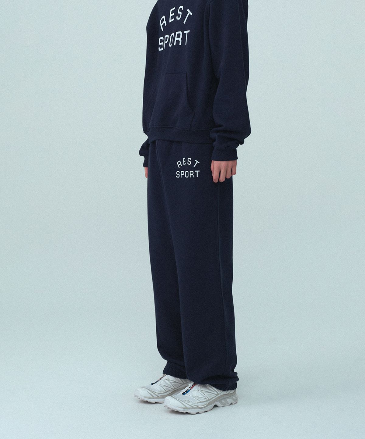 레스트앤레크레이션(REST&RECREATION) RS SWEAT PANTS - NAVY