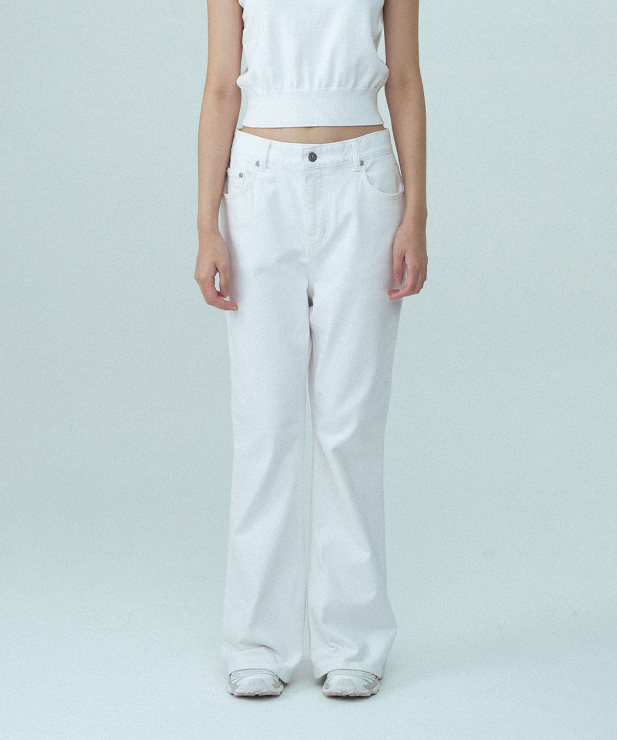 레스트앤레크레이션(REST&RECREATION) WIDE FLARE JEANS - WHITE